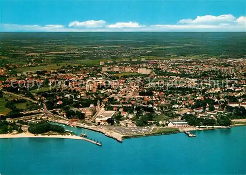 AK / Ansichtskarte Wedel_Pinneberg Fliegeraufnahme Wedel Pinneberg