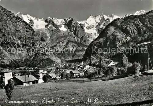 AK / Ansichtskarte Courmayeur Gletscher Mont Blanc Alpenkette Courmayeur