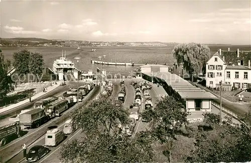AK / Ansichtskarte Konstanz_Bodensee Landeplatz Staad und F?hre nach Meersburg Konstanz_Bodensee