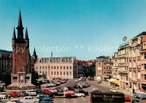 AK / Ansichtskarte Kortrijk_West Vlaanderen Markt Belfort Stadhuis Kortrijk_West Vlaanderen