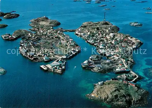 AK / Ansichtskarte Henningsvaer Aerial view of fishing village Lofoten Islands Henningsvaer