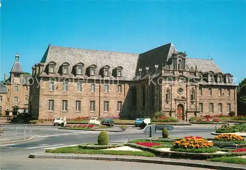 AK / Ansichtskarte Guingamp Hotel de Ville Rathaus Guingamp