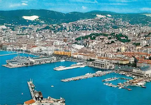AK / Ansichtskarte Trieste Panorama e le rive veduta aerea Trieste