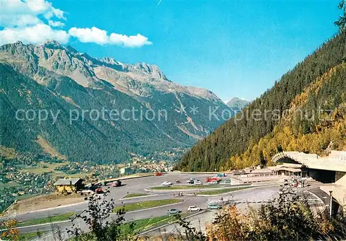 AK / Ansichtskarte Chamonix Vue generale et entree du tunnel du Mont Blanc Cote France Chamonix