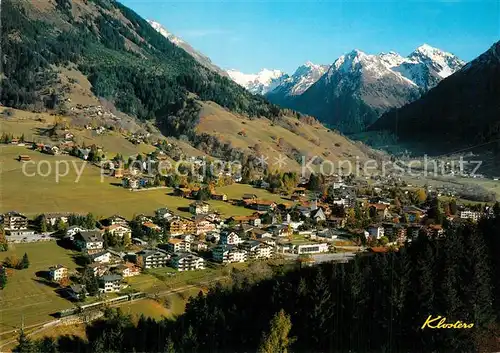 AK / Ansichtskarte Klosters_GR Panorama mit Silvrettagruppe Klosters_GR