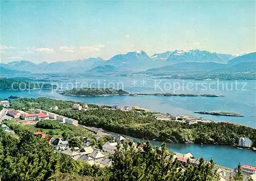 AK / Ansichtskarte Alesund mot Hjorundfjordfjellene Alesund