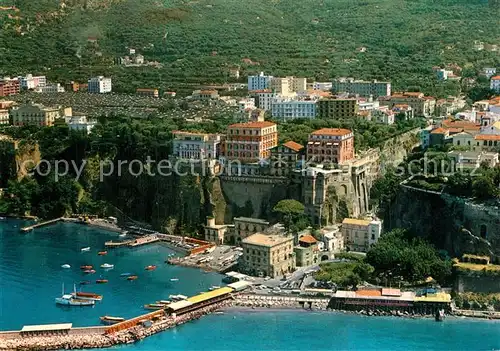 AK / Ansichtskarte Sorrento_Campania Fliegeraufnahme Sorrento Campania
