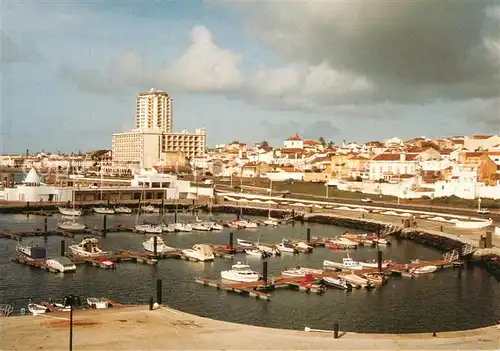 AK / Ansichtskarte Ponta_Delgada S Miguel Em primeiro plano a marina Ponta Delgada
