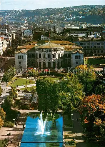 AK / Ansichtskarte Oslo_Norwegen Studenterlunden park with Parliament House Oslo Norwegen