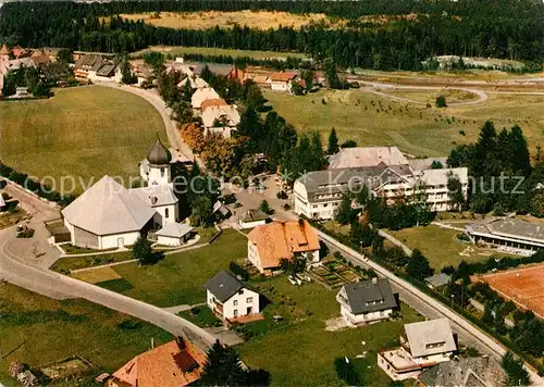 AK / Ansichtskarte Hinterzarten Fliegeraufnahme  Hinterzarten