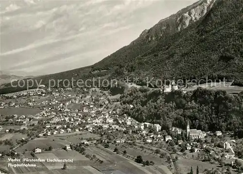 AK / Ansichtskarte Vaduz Fliegeraufnahme  Vaduz