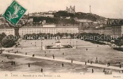 Lyon_France Ensemble de la Place Bellecour Lyon France
