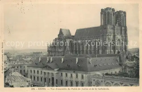 Reims_Champagne_Ardenne Palais de Justice et la cathedrale Reims_Champagne_Ardenne