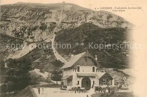 Lourdes_Hautes_Pyrenees Funiculaire du Grand Jer Gare depart Lourdes_Hautes_Pyrenees