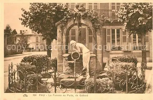 Pau La Femme au Puits Statue de Gabard Pau