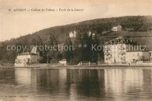 Annecy_Haute Savoie Colline de Tresun Foret de la Jeanne Bords du lac Annecy Haute Savoie