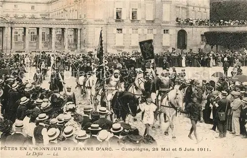 Compiegne_Oise Fetes en lHonneur de Jeanne dArc 28 Mai et 5 Juin 1911 Le Defile Compiegne Oise