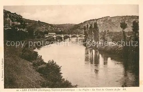 Les_Eyzies de Tayac Sireuil Bords de la Vezere Pont du chemin de fer Les