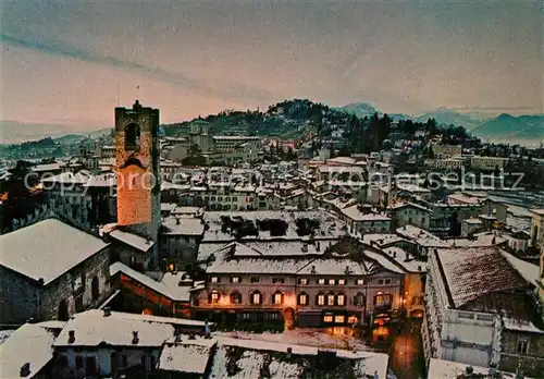 AK / Ansichtskarte Bergamo La prima neve Stadtpanorama imWinter Bergamo