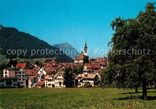 AK / Ansichtskarte Schwyz Ansicht mit Kirche Schwyz