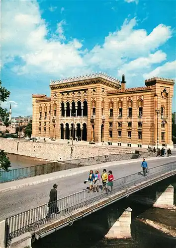 AK / Ansichtskarte Sarajevo Bruecke Rathaus Sarajevo
