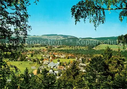 AK / Ansichtskarte Hinterzarten Panorama Kurort im Schwarzwald Hinterzarten