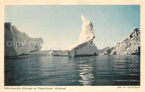 AK / Ansichtskarte Groenland Schwimmende Eisberge im Vaigat Sund Groenland