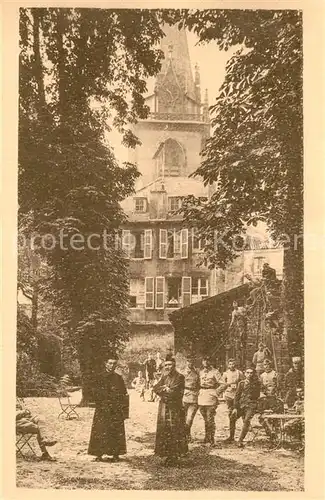 AK / Ansichtskarte Metz_Moselle Foyer Militaire Lasalle du Coetlosquet Fond du Jardin Eglise Saint Martin Metz_Moselle