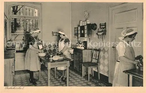 AK / Ansichtskarte Mainz_Rhein Haushaltungsschule St Josefstift Probekueche I Mainz Rhein