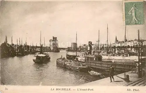 AK / Ansichtskarte La_Rochelle_Charente Maritime Avant Port La_Rochelle