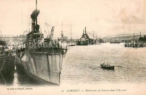AK / Ansichtskarte Lorient_Morbihan_Bretagne Batiment de Guerre dans l Arsenal Lorient_Morbihan_Bretagne