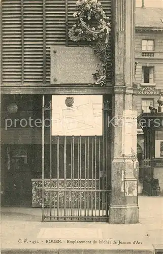 AK / Ansichtskarte Rouen Emplacement du bûcher de Jeanne d Arc Rouen