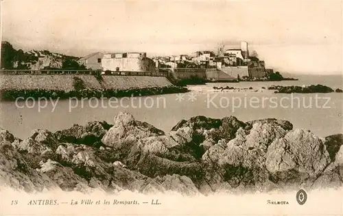 Antibes_Alpes_Maritimes La Ville et les Remparts Antibes_Alpes_Maritimes
