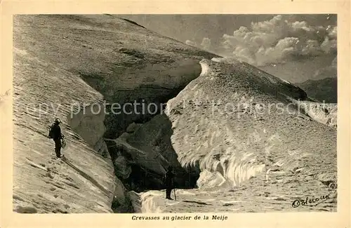 Gletscher Crevasses au glacier de la Meije  