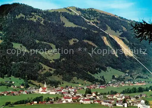 Bezau_Vorarlberg mit Sonderdach und Baumgartenhoehe Bezau Vorarlberg