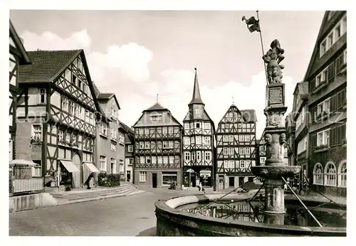 AK / Ansichtskarte Fritzlar Markt Rolandsbrunnen Fritzlar