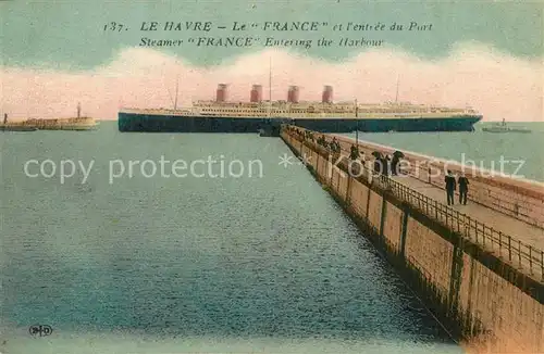 AK / Ansichtskarte Dampfer_Oceanliner Le France Le Havre Port  