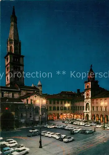 Modena_Emilia Romagna Piazza Grande Modena Emilia Romagna