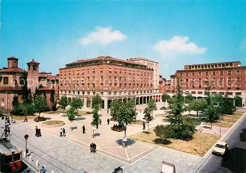 Modena_Emilia Romagna Piazza Matteotti e Chiesa di S Giovanni Modena Emilia Romagna