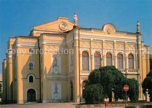 Debrecen_Debrezin Theater Csokonai Debrecen Debrezin