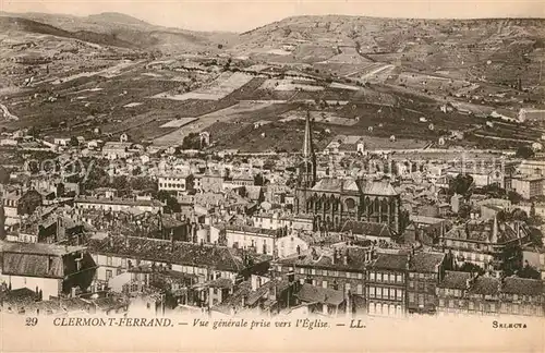 AK / Ansichtskarte Clermont Ferrand Vue generale prise vers l eglise Clermont Ferrand