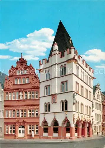 Trier Steipe mit Marktbrunnen Trier
