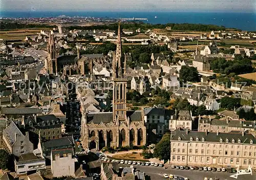 AK / Ansichtskarte Saint Pol de Leon Chapelle du Kreisker vue aerienne Saint Pol de Leon