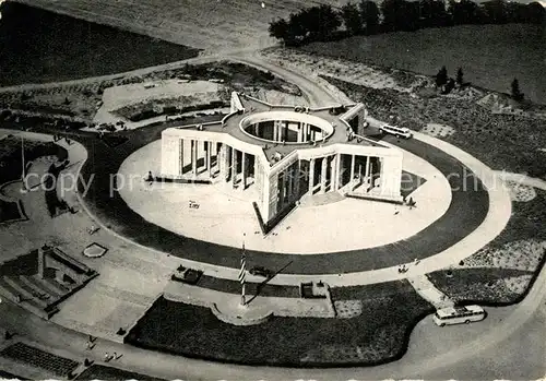AK / Ansichtskarte Bastogne_Wallonie Memorial aux Americains Mardasson vue aerienne Bastogne_Wallonie