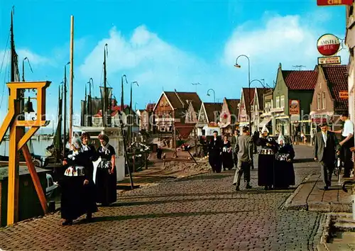 AK / Ansichtskarte Volendam Promenade Volendam