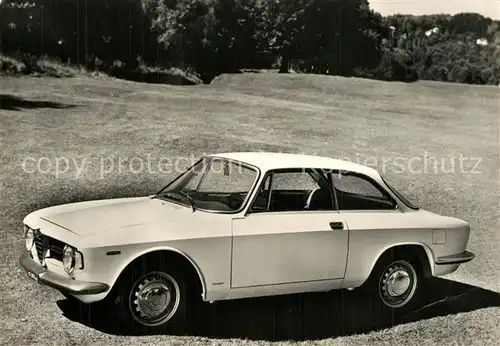 AK / Ansichtskarte Autos Alfa Romeo Giulia GT 1300 Junior  