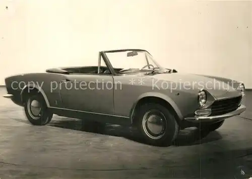 AK / Ansichtskarte Autos Fiat 124 Sport Spider 