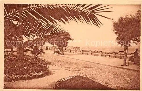 AK / Ansichtskarte Arcachon_Gironde Boulevard Promenade La Jetee Arcachon Gironde