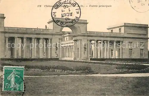 Rochefort_Charente Maritime Entree principale du Chateau Rochefort