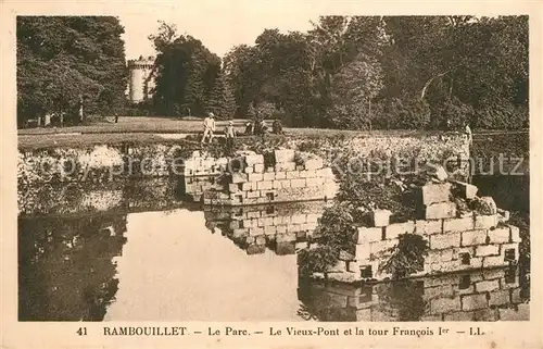 Rambouillet Vieux pont et la Tour Francois Ier Rambouillet